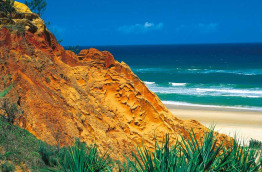 Australie - Fraser Island - Coloured Sands © Tourism Queensland, Paul Ewart