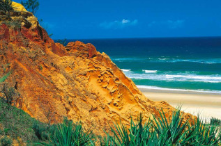 Australie - Fraser Island - Coloured Sands © Tourism Queensland, Paul Ewart